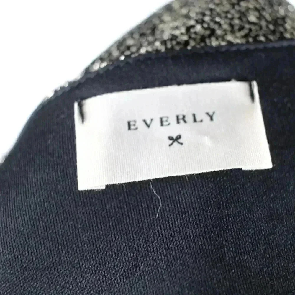 Everly Gold Topped Black A-Line Dress - Picture 4 of 6